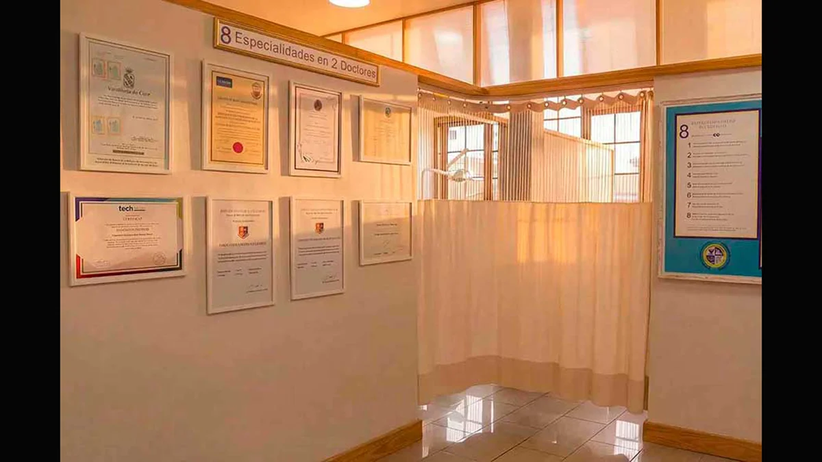 Manhood_diplomas Diplomas interior clinica